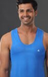 ANAND Sleeveless colour vest